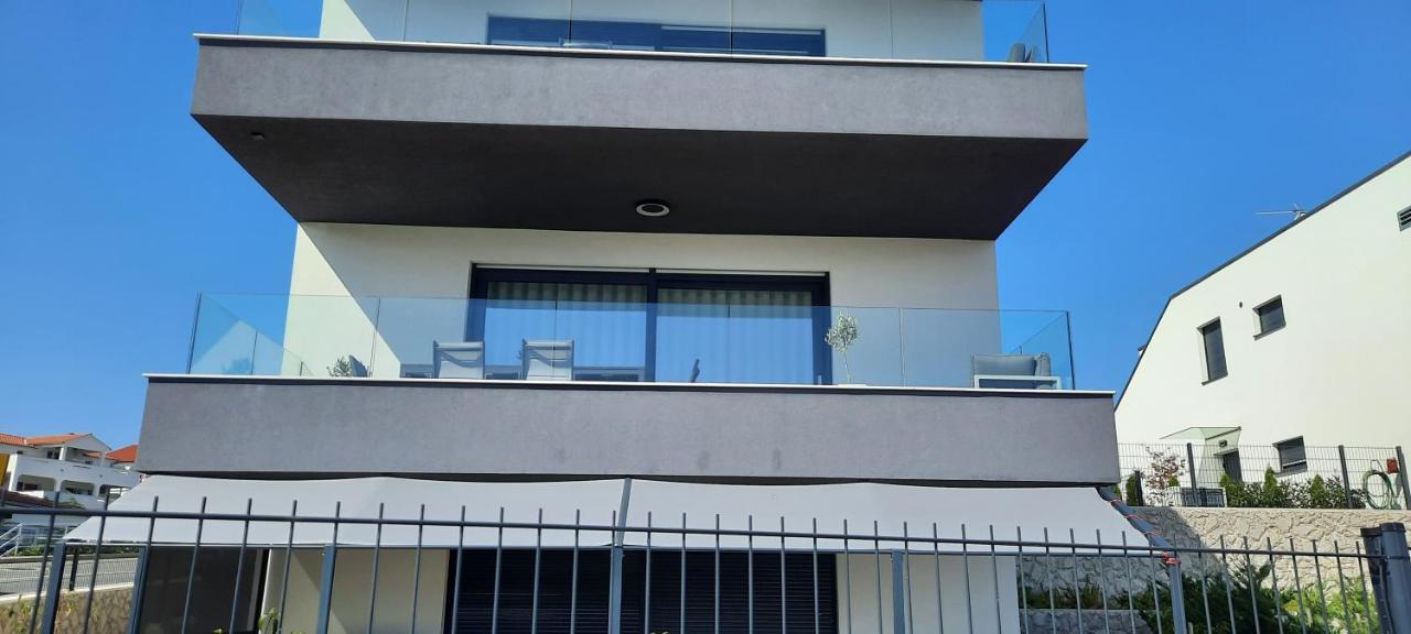 Sun Residence Krk Крк Екстер'єр фото