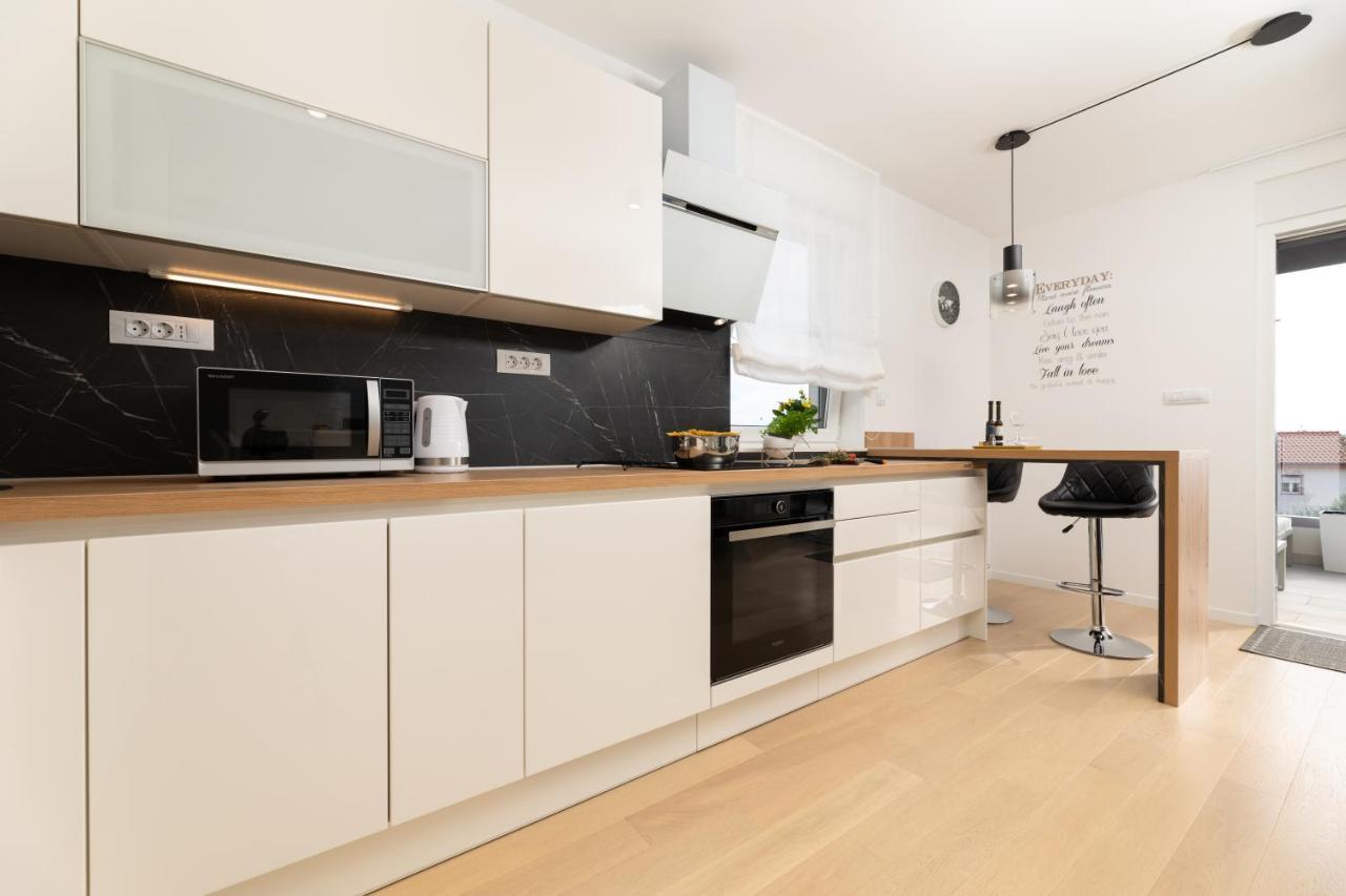 Sun Residence Krk Крк Екстер'єр фото