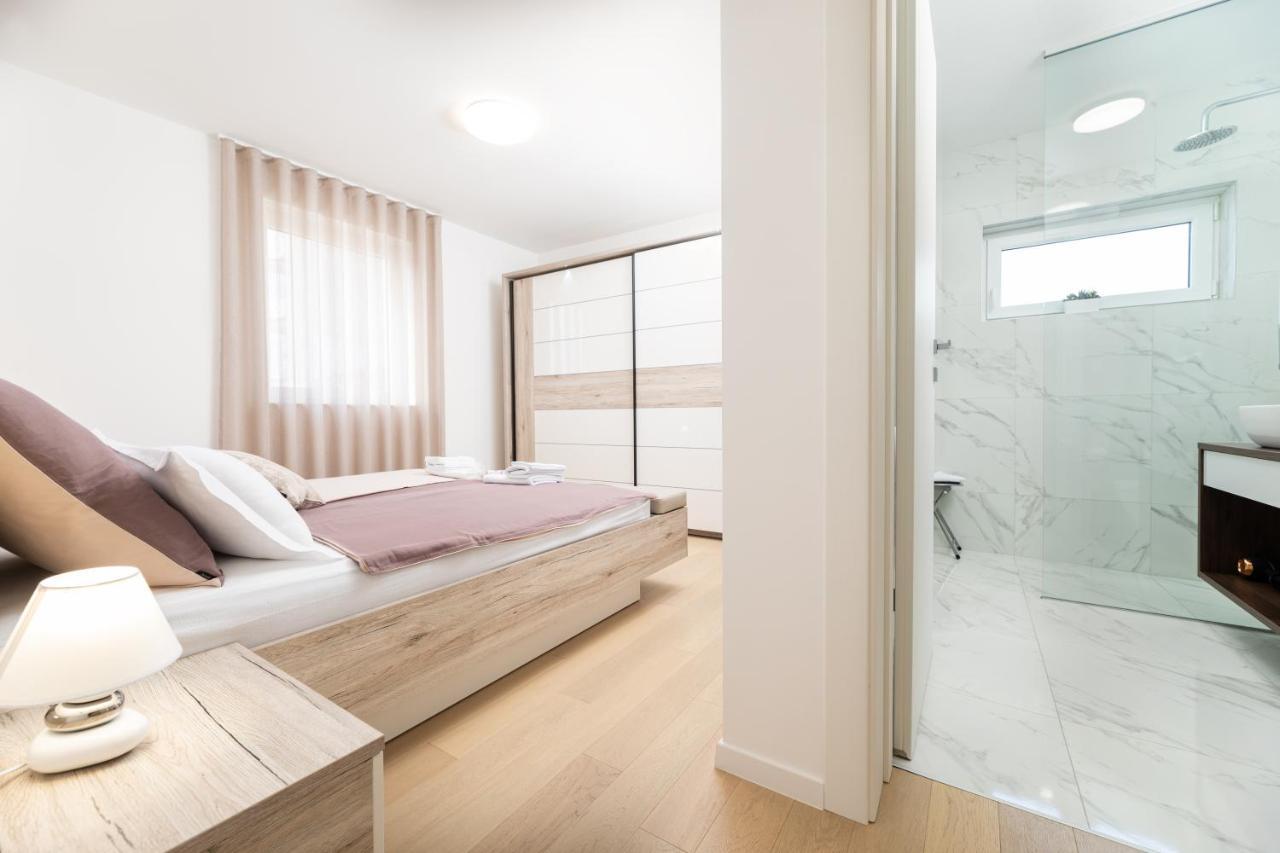 Sun Residence Krk Крк Екстер'єр фото